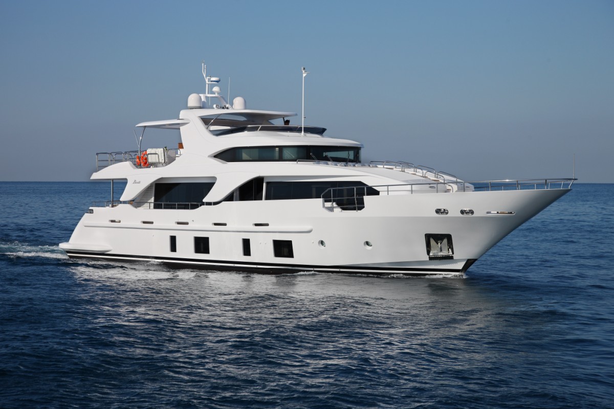 Benetti Class Delfino 93